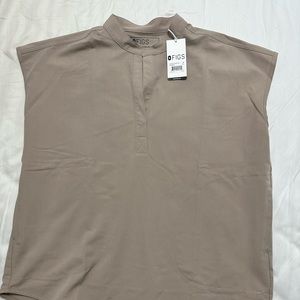 BNWT FIGS Boulder Rafaela oversized scrub top